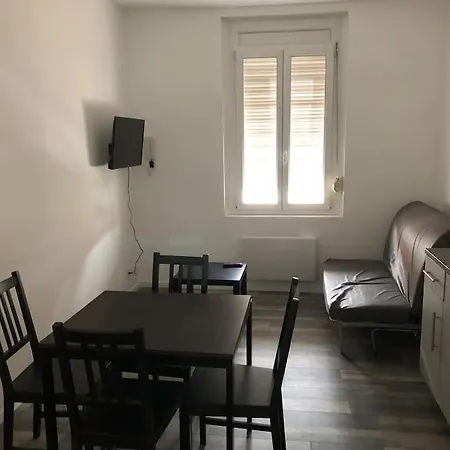 Proche De La Apartment *